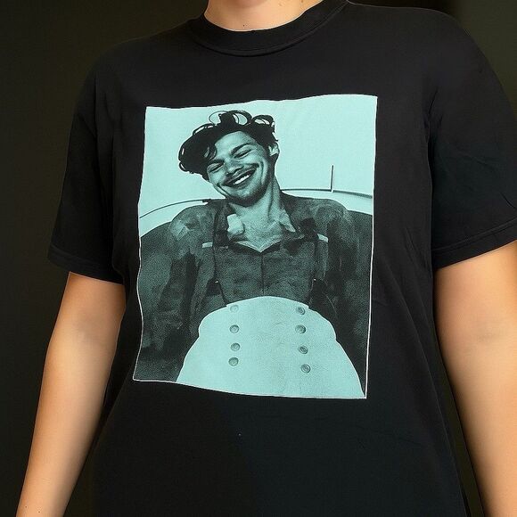 Harry Styles Love on Tour T-Shirt 2021 Comfort Colors Size L Large EUC!! - Picture 1 of 6
